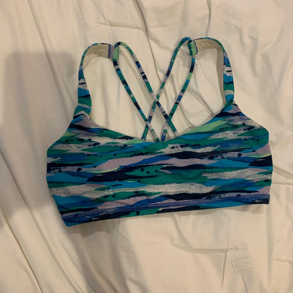 Lululemon sports bra